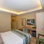 The Devman & Terrace Hotel