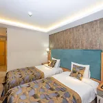 The Devman & Terrace 3*
