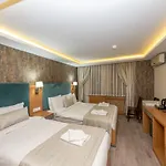 The Devman & Terrace Hotel