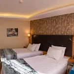 The Devman & Terrace 3*