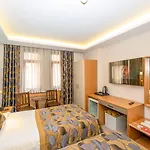 Hotel The Devman & Terrace 3*