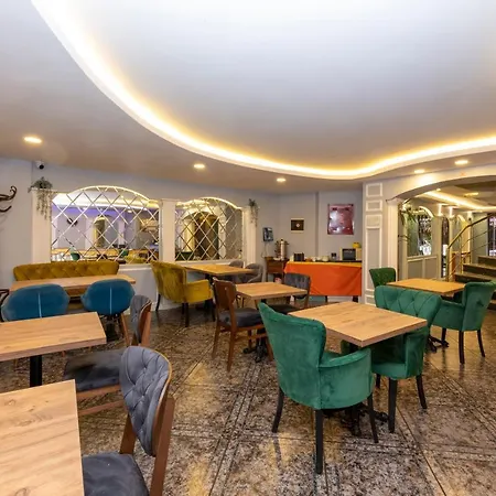 Hotel The Devman & Terrace 3*