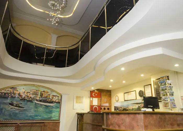 Отель The Devman & Terrace