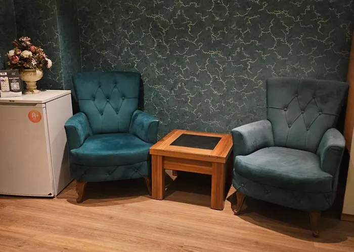 Отель The Devman & Terrace