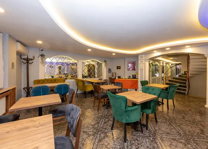 Hotel The Devman & Terrace 2*