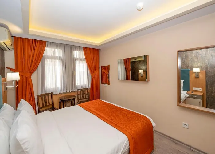 The Devman & Terrace Hotel 2*