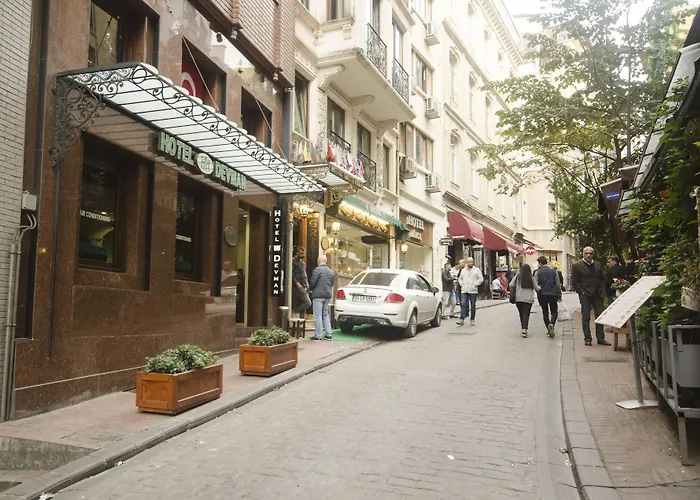 The Devman & Terrace Hotel 2*